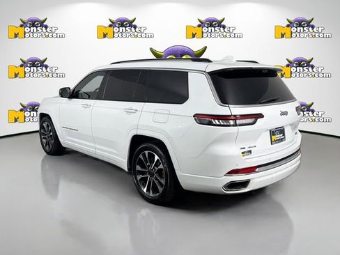 Used 2022 Jeep Grand Cherokee L Overland w/ Luxury Tech Group IV AWD/4WD image 7