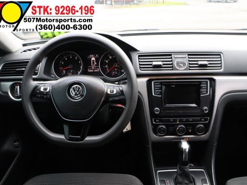 Used 2016 Volkswagen Passat 1.8T S image 17