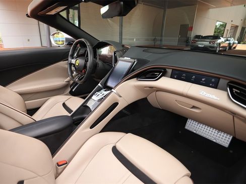 Certified 2024 Ferrari Roma Spider image 40