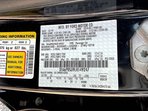 Used 2020 Ford Fusion Energi Titanium image 34