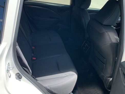 Certified 2025 Subaru Forester Premium AWD/4WD image 12