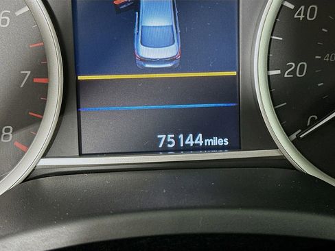 Used 2019 Nissan Sentra SV image 17