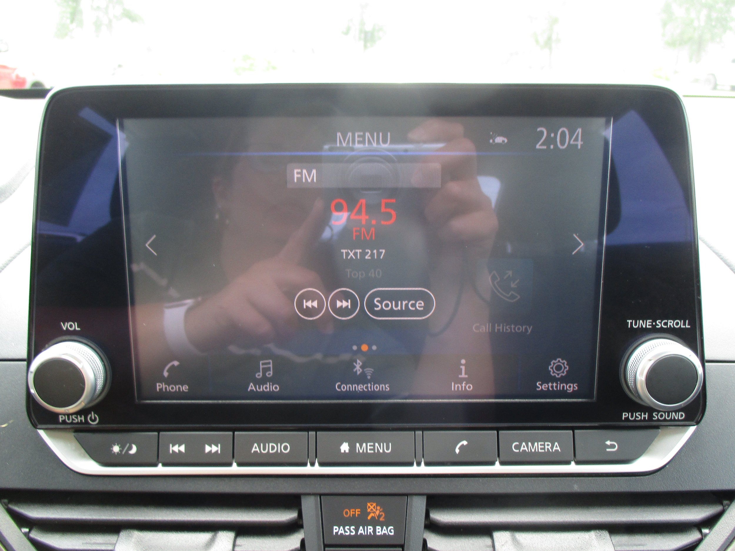 Used 2025 Nissan Altima 2.5 SV FWD image 17