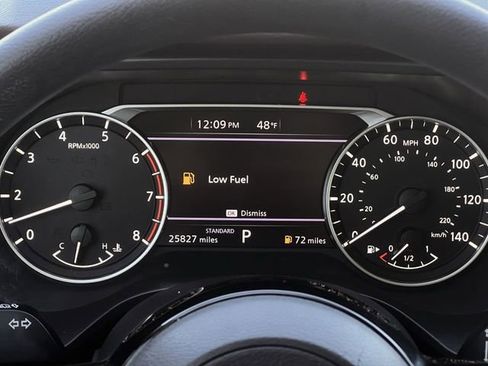 Used 2023 Nissan Rogue SV image 16