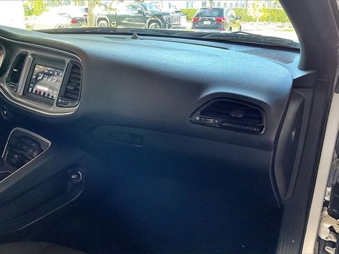 Used 2022 Dodge Challenger GT image 21
