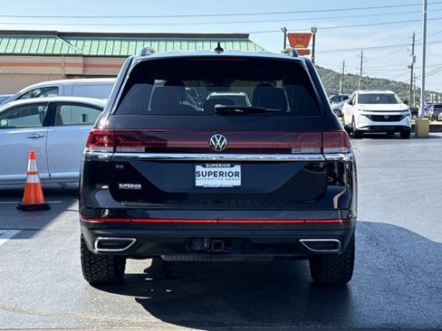 Used 2024 Volkswagen Atlas SE FWD image 3