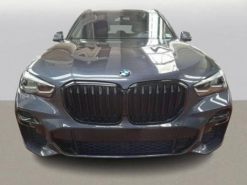 Certified 2022 BMW X5 xDrive40i w/ M Sport Package image 2
