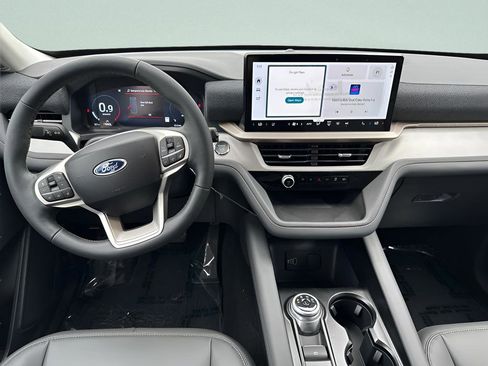 New 2026 Ford Explorer Active w/ Active Comfort Package image 9