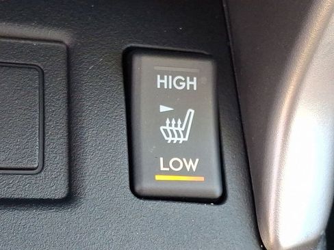 Used 2018 Subaru Forester 2.5i Premium image 23