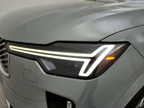 Certified 2026 Volvo XC90 B6 Plus AWD/4WD image 32