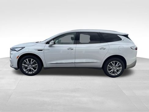 Used 2023 Buick Enclave Essence w/ Experience Buick Package AWD/4WD image 2