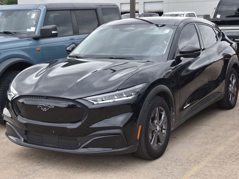 Used 2023 Ford Mustang Mach-E Select image 2