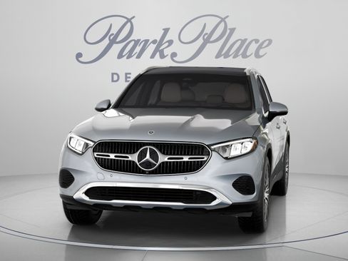 Used 2026 Mercedes-Benz GLC 300 image 37