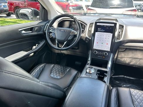Used 2024 Ford Edge Titanium AWD/4WD image 9