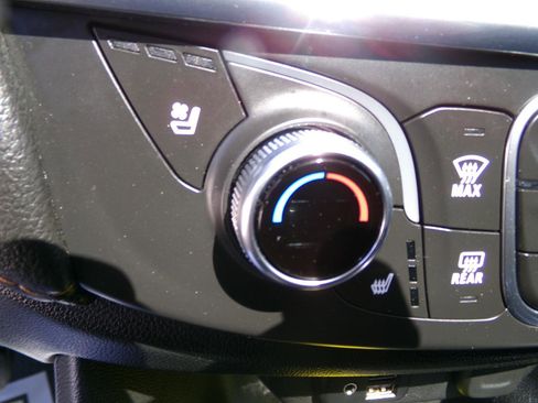 Used 2020 Chevrolet Traverse Premier w/ Redline Edition FWD image 24