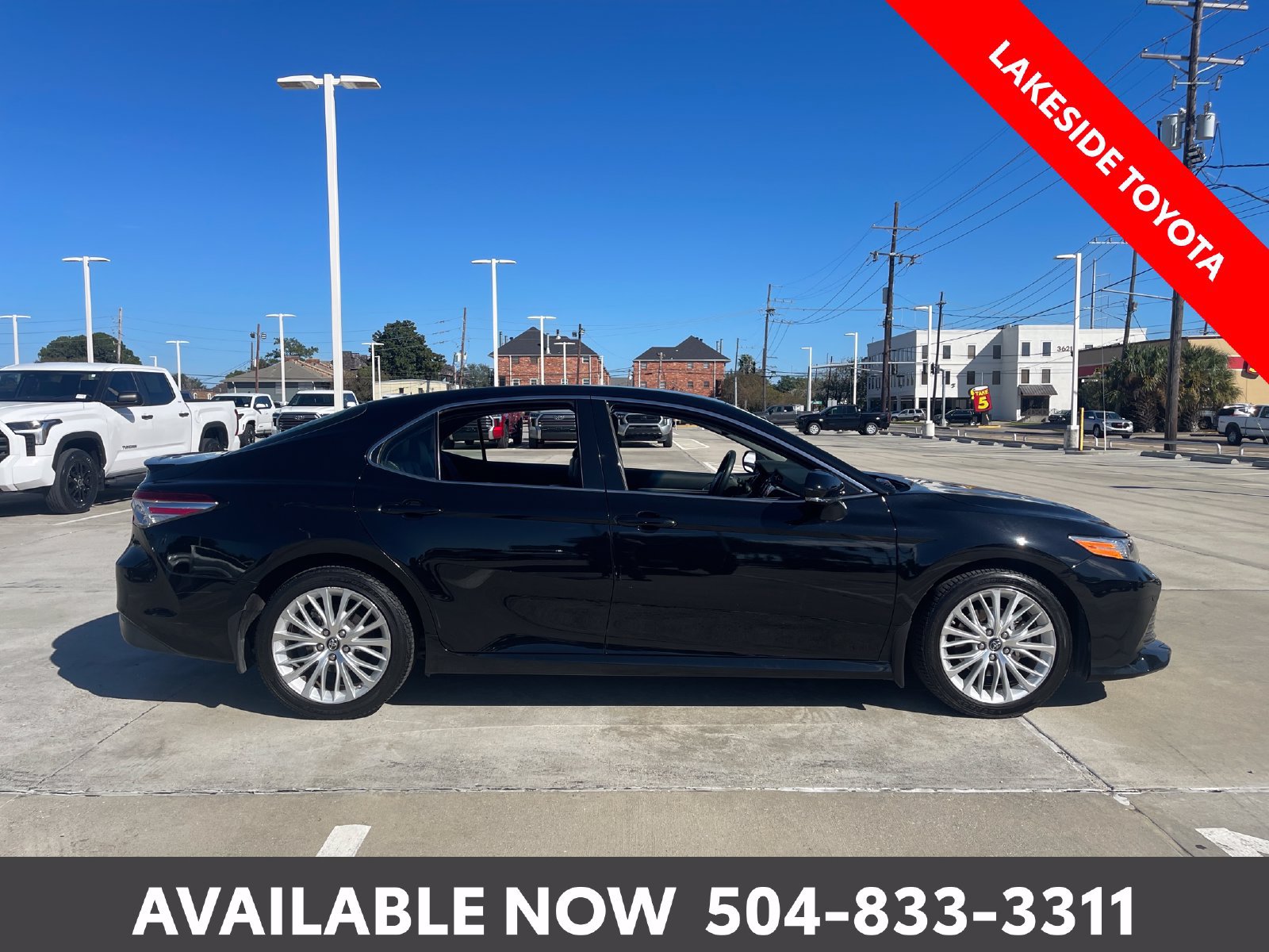 Certified 2018 Toyota Camry XLE FWD image 7