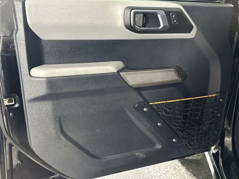 Used 2021 Ford Bronco Badlands image 32