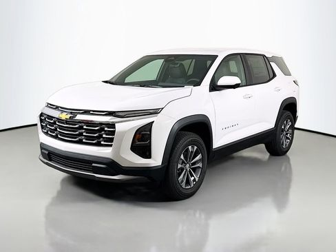 New 2026 Chevrolet Equinox LT w/ Convenience Package II FWD image 3