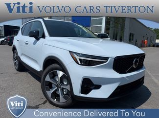 New 2026 Volvo XC40 B5 Plus w/ Protection Package Premier AWD/4WD video 1