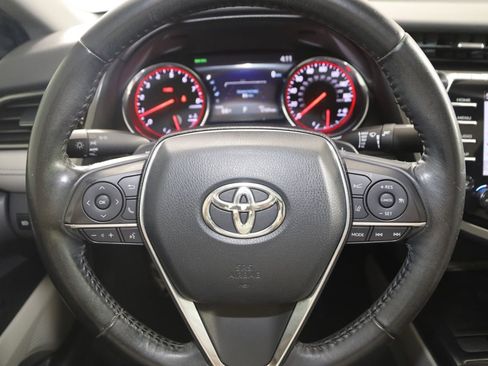 Used 2019 Toyota Camry XSE FWD image 33
