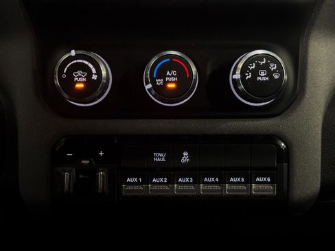 Used 2024 RAM 3500 Tradesman AWD/4WD image 14