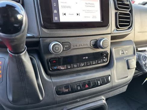 Used 2024 RAM ProMaster 2500 w/ Convenience Group image 11
