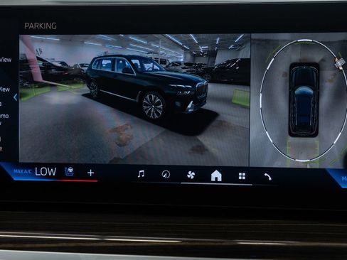 Used 2026 BMW X7 xDrive40i AWD/4WD image 30