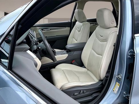 Used 2017 Cadillac XT5 Premium Luxury image 27