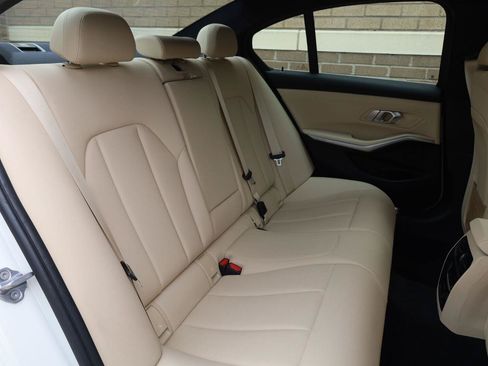 Used 2020 BMW 330i Sedan w/ Premium Package RWD image 26