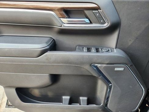 Used 2024 Chevrolet Silverado 1500 LT Trail Boss w/ Convenience Package II image 25