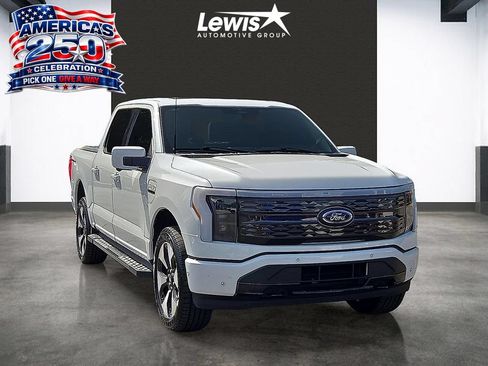 Used 2023 Ford F150 Lightning Platinum AWD/4WD image 6