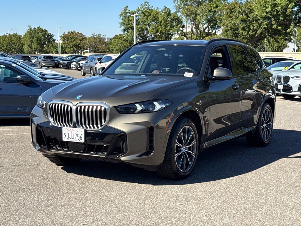 Certified 2024 BMW X5 xDrive50e w/ M Sport Package AWD/4WD image 2