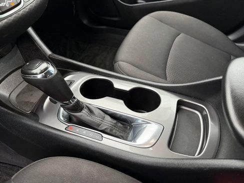 Used 2018 Chevrolet Malibu LS image 26