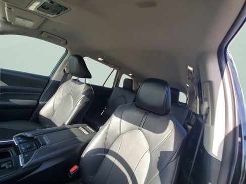 Used 2024 Toyota Grand Highlander AWD Hybrid image 17