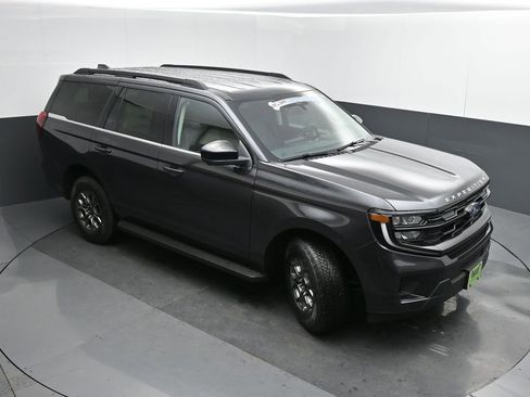 New 2025 Ford Expedition Active image 41