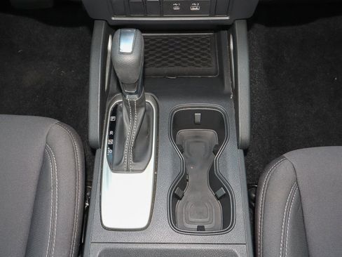 Used 2024 Nissan Frontier SV image 21