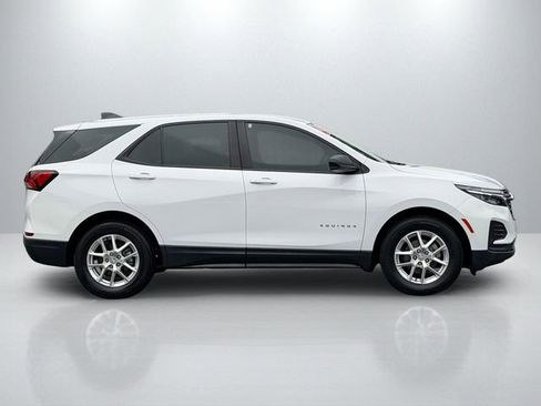 Used 2023 Chevrolet Equinox LS FWD image 8