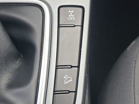 Used 2023 Kia Seltos LX AWD/4WD image 10