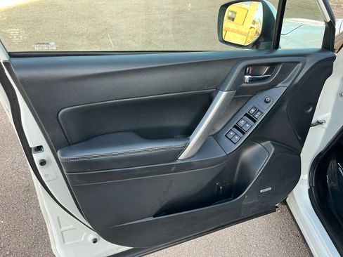 Used 2015 Subaru Forester 2.0XT Touring w/ Eyesight & Navigation System image 10