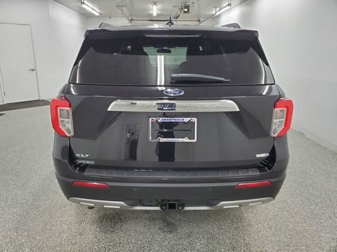 Used 2020 Ford Explorer XLT w/ Equipment Group 202A image 5