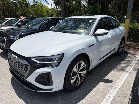 Certified 2024 Audi Q8 e-tron Premium Plus w/ Premium Plus Package AWD/4WD image 1