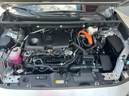 Used 2022 Toyota RAV4 XLE w/ Convenience Package AWD/4WD image 25