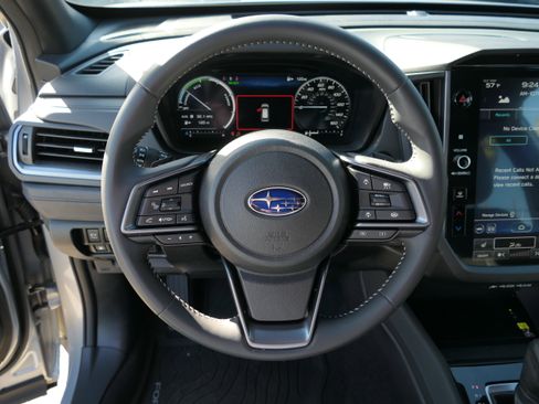 Certified 2025 Subaru Forester Limited w/ Popular Package image 17