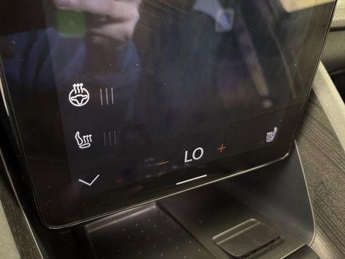 Used 2021 Polestar Polestar 2 image 35