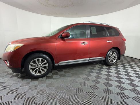 Used 2013 Nissan Pathfinder SL w/ SL Premium Pkg FWD image 18