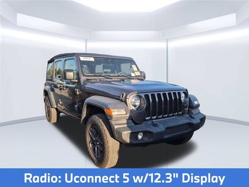 Used 2024 Jeep Wrangler Unlimited Sport AWD/4WD image 6