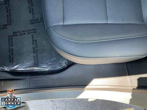 Used 2024 Chevrolet Equinox EV LT FWD image 25