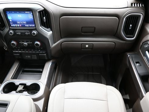 Used 2022 Chevrolet Silverado 3500 LTZ w/ LTZ Convenience Package AWD/4WD image 39