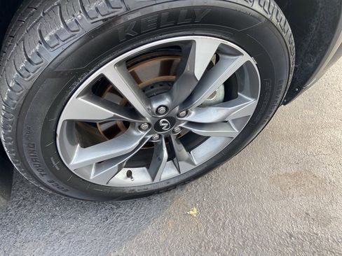 Used 2023 INFINITI QX60 Luxe w/ Cargo Package image 3