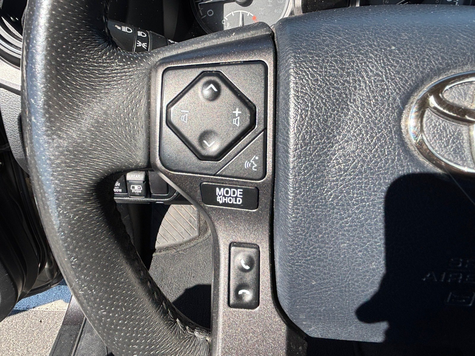Used 2017 Toyota Tacoma TRD Sport RWD image 22